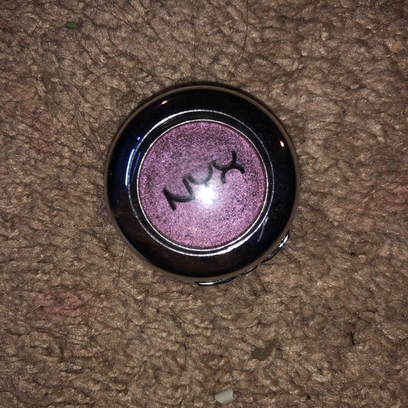 NYX eyeshadow - Picture 2 of 3